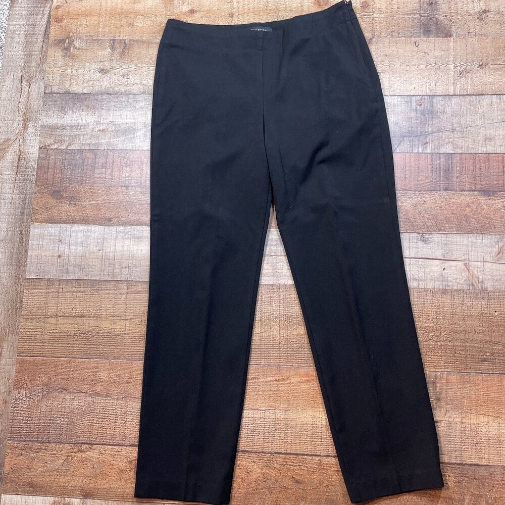 Women’s Black Tailored Straight-Leg Pants